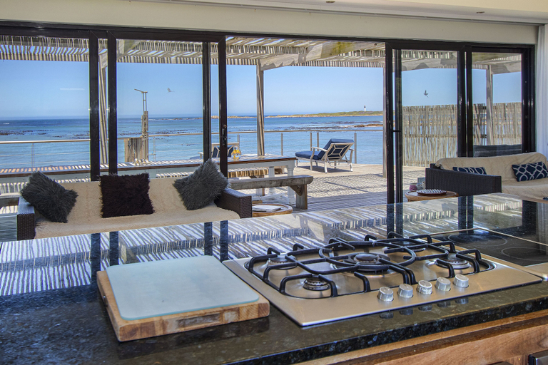 Food & Drinks, Hangklip Villa, Overberg