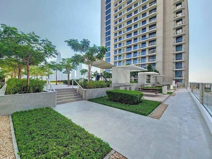 Exterior & Views 2, Vogue | Emaar Beachfront Marina Vista with Private Beach Access, Dubai