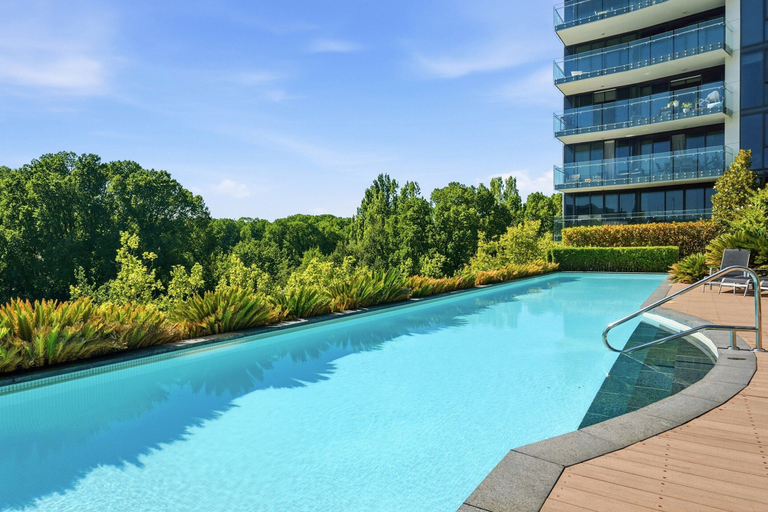 Pool 3, Manhattan CBD Stay, Resort-style Prime Location, Canberra