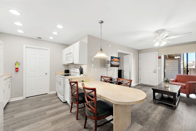 Others 5, Club Ocean Villas II by Coolvacay, Worcester