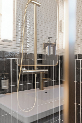 Bathroom 4, Best location downtown Reykjavik, Reykjavík