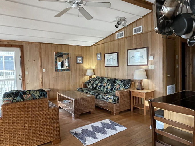 Living area 3, Hatteras Jack 3 Bedroom Cottage by RedAwning, Dare