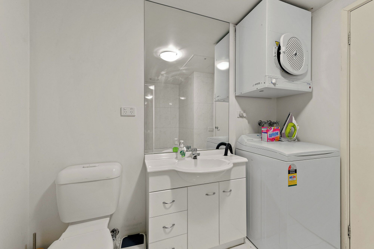 Bathroom 4, Exclusive Stays - The Summit, Melbourne