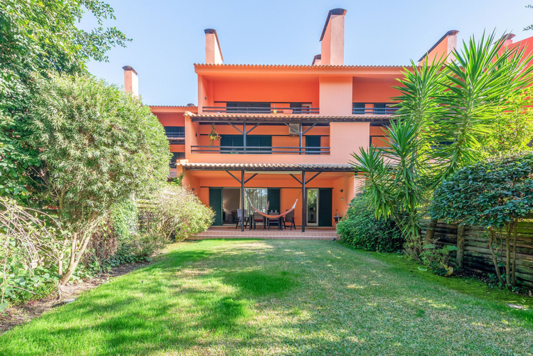 Primary image, Aroeira Garden by Homing, Almada