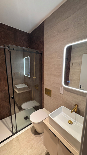 Bathroom 4, Epos by the Sea, Larnaca