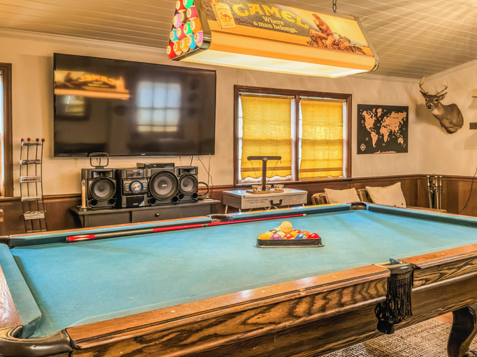 Game room 2, A Charming Nature Retreat, Guilford
