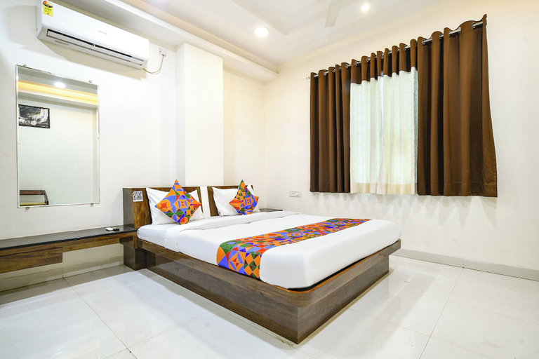 Room 4, Fabhotel Rama, Indore