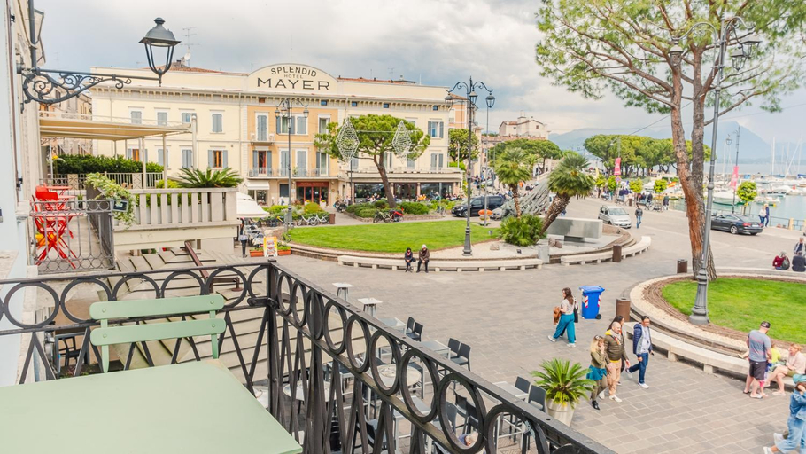 Others 3, Romantic Coast View - Italian Homing, Brescia