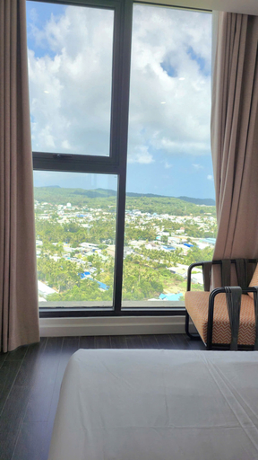 Bedroom 2, Azure Premium Apartments, Phú Quốc