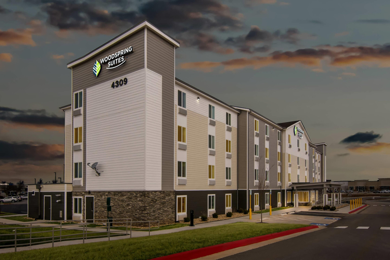 Exterior & Views 2, Woodspring Suites Rogers Bentonville, Benton