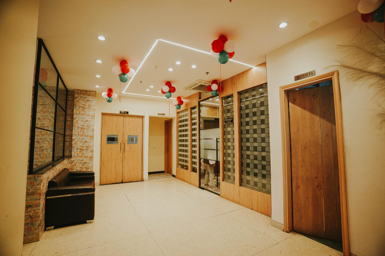 Public Area 2, ACR Luxury Hotel, Sahibzada Ajit Singh Nagar