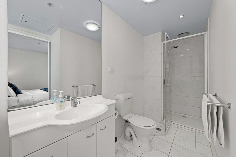 Bathroom 5, Exclusive Stays - The Summit, Melbourne