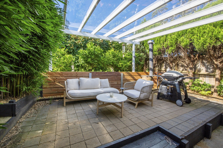 Balcony 4, Family Home With Garden in Katoomba, Blue Mountains