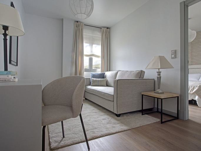 Living area 3, Hotel Faisanera Golf, Segovia