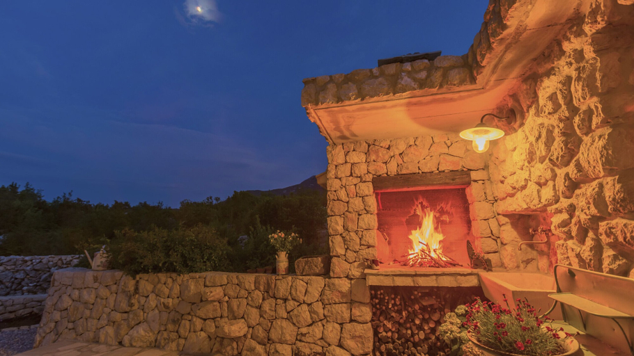 Room 3, Rustic Villa Fragola With Heated Pool, Vrgorac