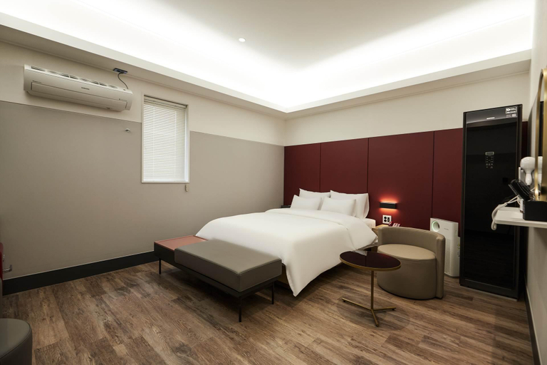 Bedroom 4, No. 25 Sindorim, Guro
