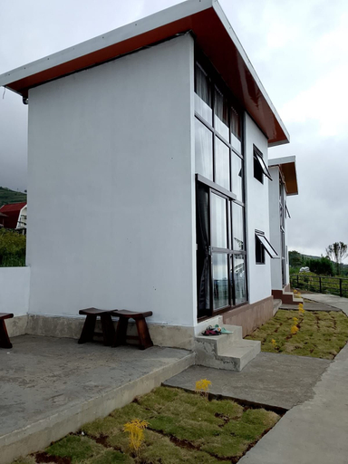 Exterior 3, Krincing Hills Cabin, Magelang