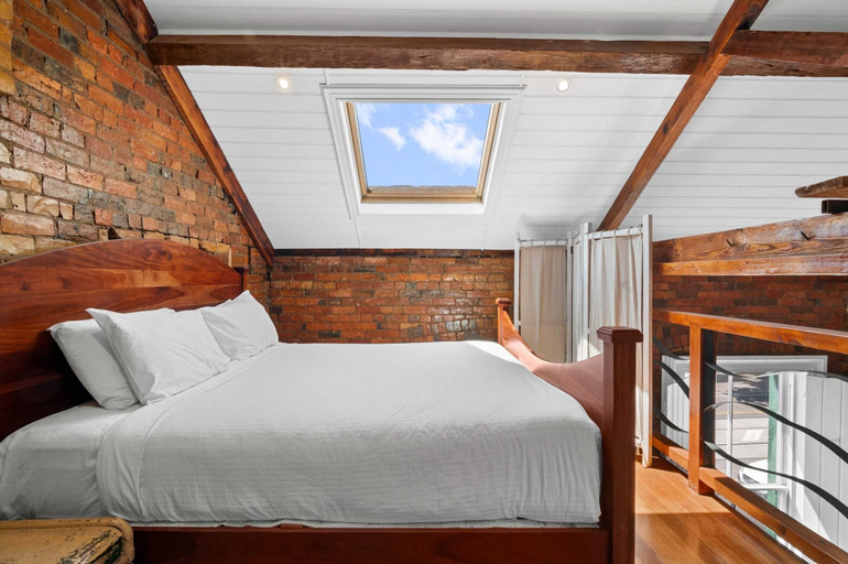 Room 2, Vintage Loft Residence With Open-plan Mezzanine's, Melbourne