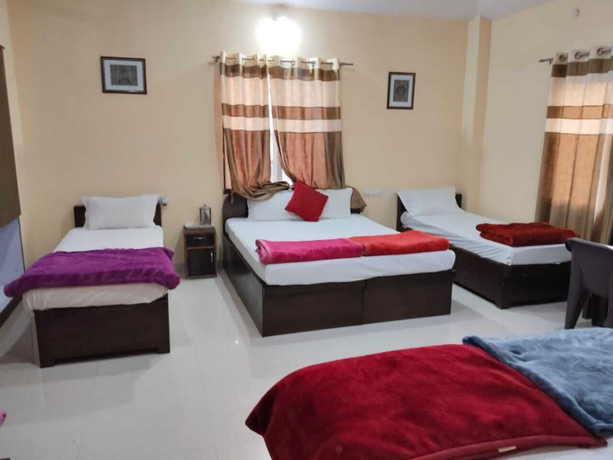 Room 2, Hotel The Bliss Home Stay, West Nimar