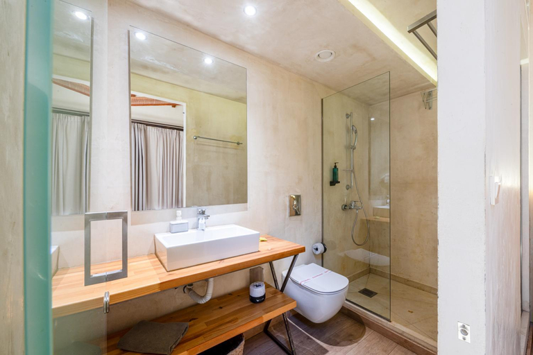 Bathroom 3, Panellinion Luxury Rooms, Peloponnese