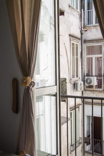 Interior 5, Pisacane Family, Napoli