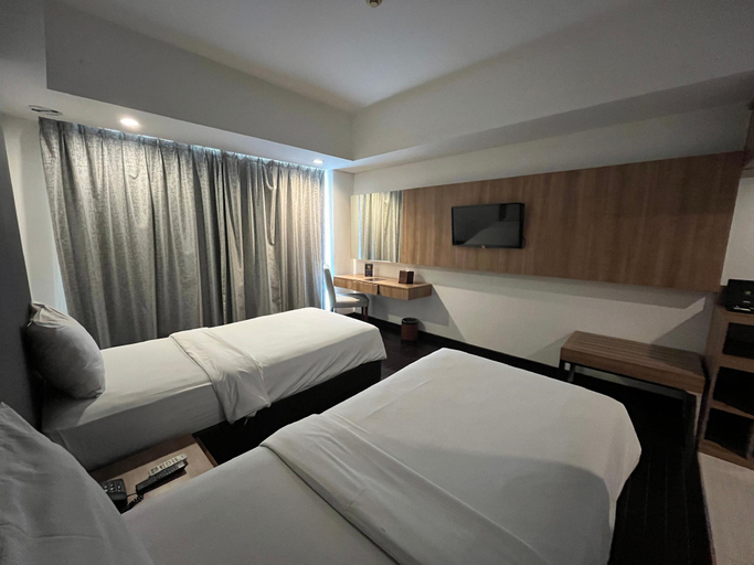 bedroom 12