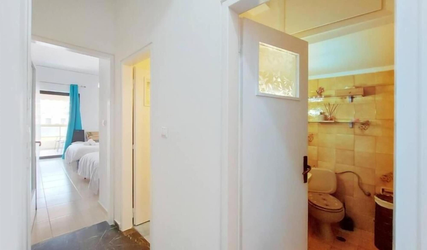 Room 2, Cholargos a Spacious 2BR apartment, Attica