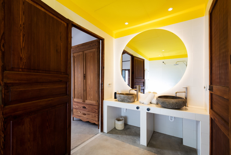 Bathroom 4, Son Mesquida Vell, Baleares