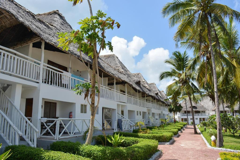 Exterior & Views 1, Paradise Beach Resort & Spa, Kati