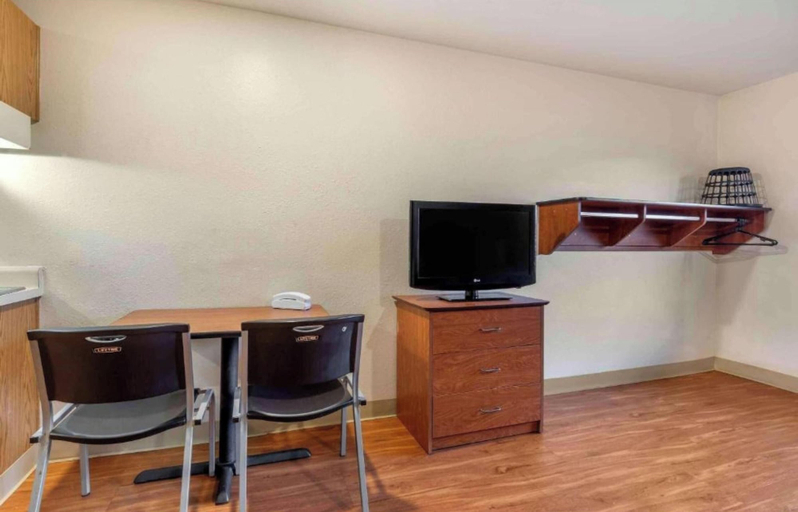 Others 5, Studio 6 Extended Stay Shreveport Airport LA, Caddo