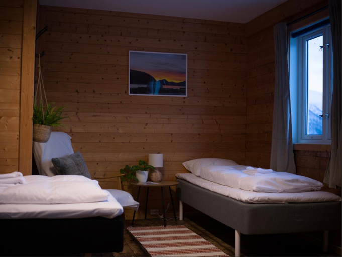 Bedroom 2, Arctic Ocean Lodge, Andøy
