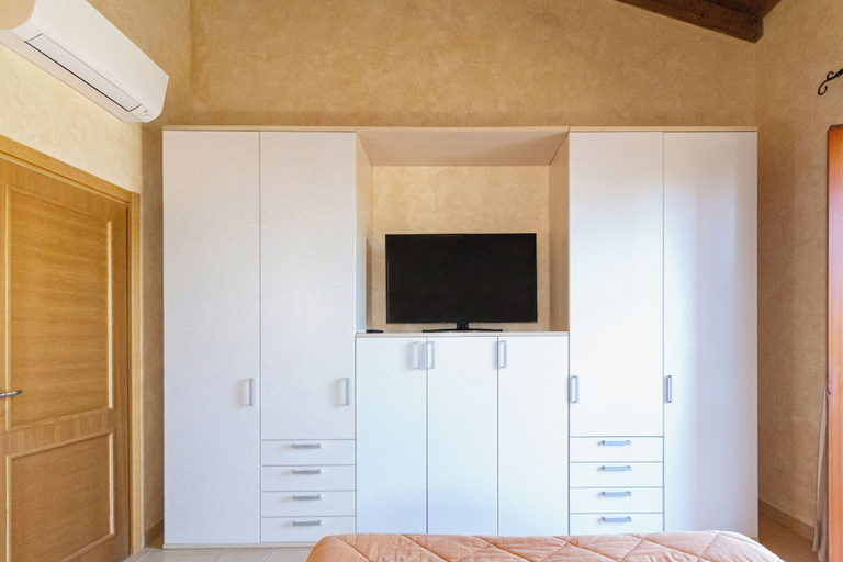 Bedroom 2, Casale Elisa Country Hotel, Rome