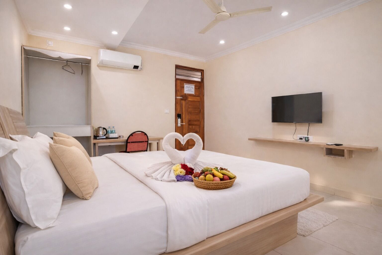Room 5, Manthra Hotel Arakere Bannerghatta, Bangalore