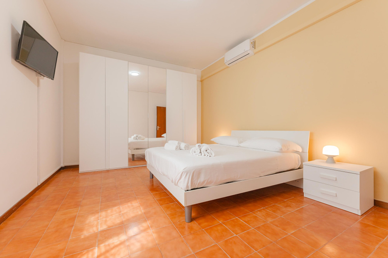 Room 2, Parco delle Mura - Verona Centro, Verona