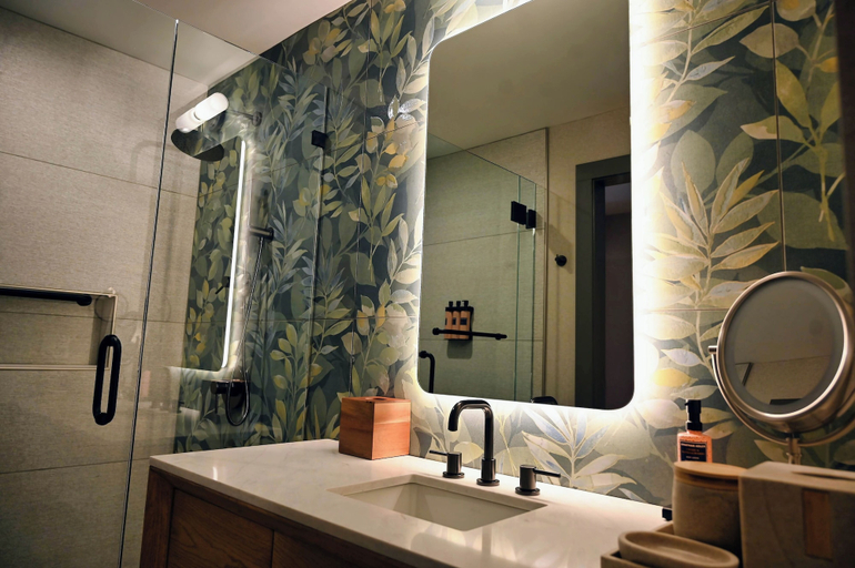 Bathroom 1, The Mindaro, part of JdV by Hyatt, Multnomah