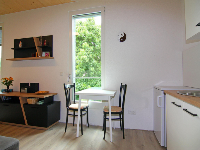 Others 2, Moderne Ferienwohnung in Berlin Mahlsdorf, Berlin