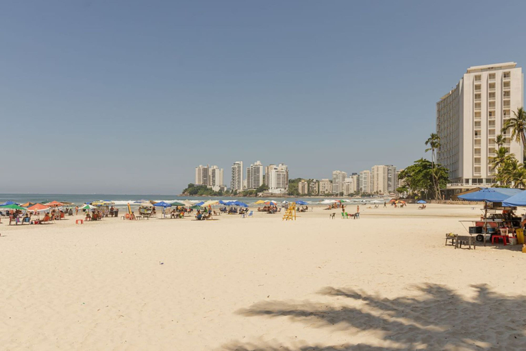 Room 5, Apto p 6 Pessoas a 400m da Praia das Pitangueiras, Guarujá