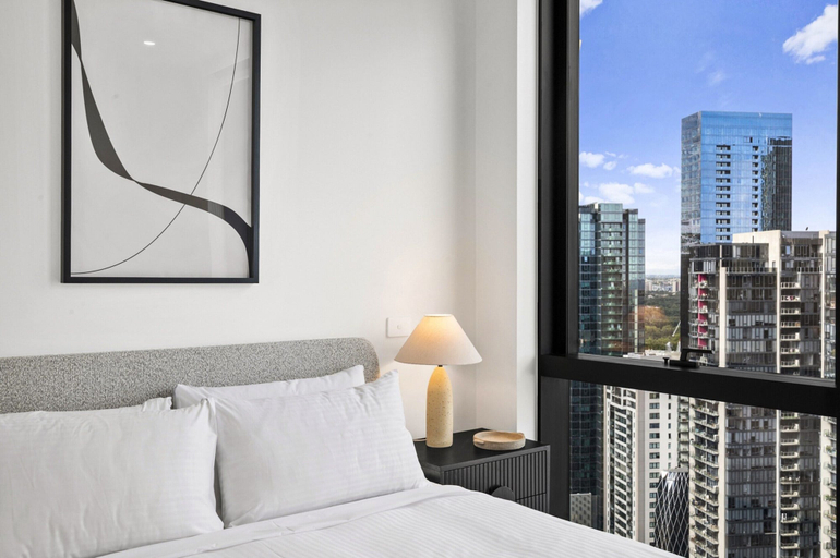 Room 2, Stylish 2-bed Apartment With Modern Amenities, Melbourne