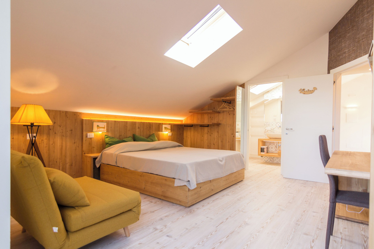 Room 2, B&B COL DE LE MOLE - DOLOMITI BELLUNESI, Belluno