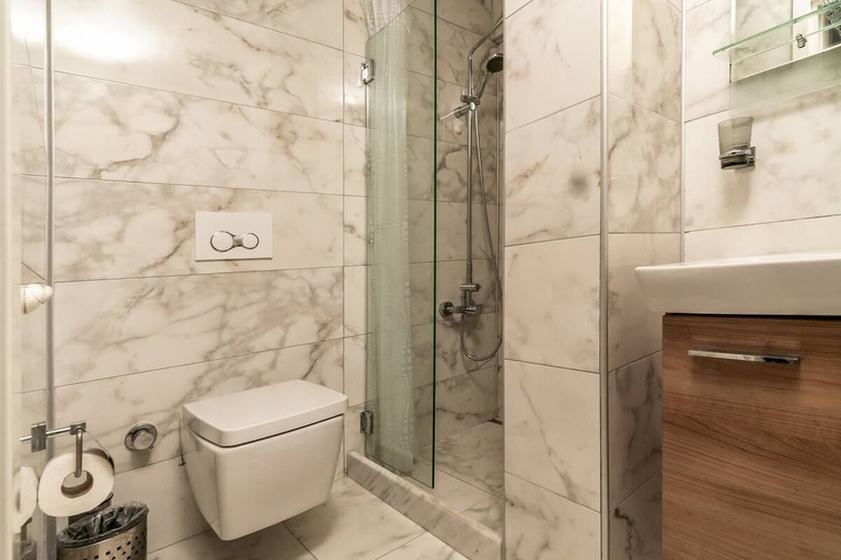 Bathroom 4, Doğa Bozcaada, Bozcaada