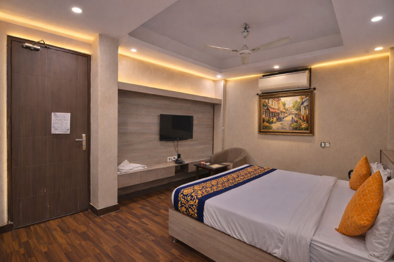Room 3, Mauryan Elite Hotel Vasant Kunj, Delhi