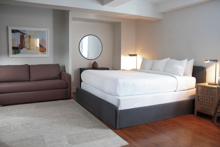 Room 2, StayCozy at The Arco, Philadelphia