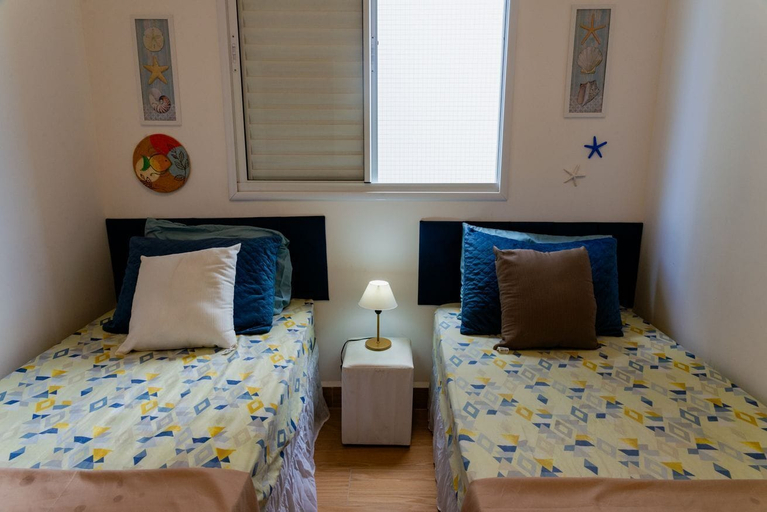 Room 4, Apto a 280m da Praia do Itagu c Piscina e Garagem, Ubatuba