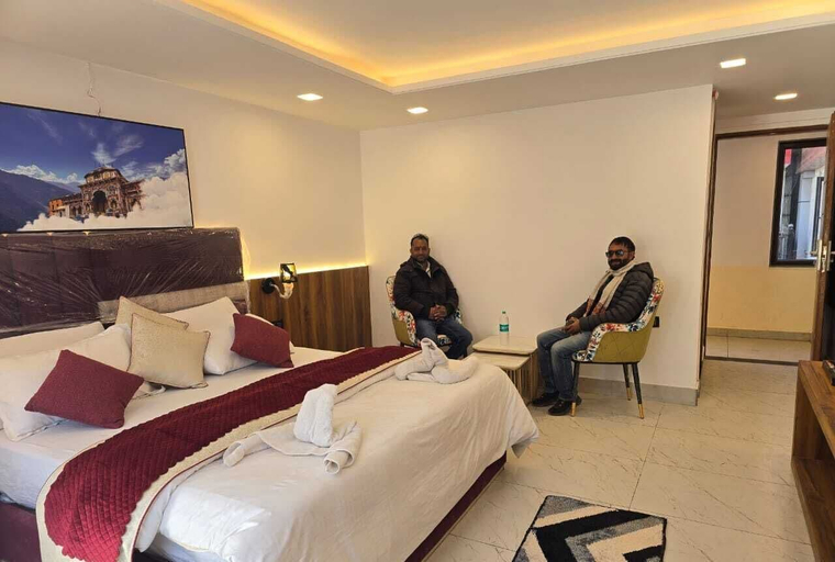 Room 4, Hotel Vishnu Sarovar, Chamoli