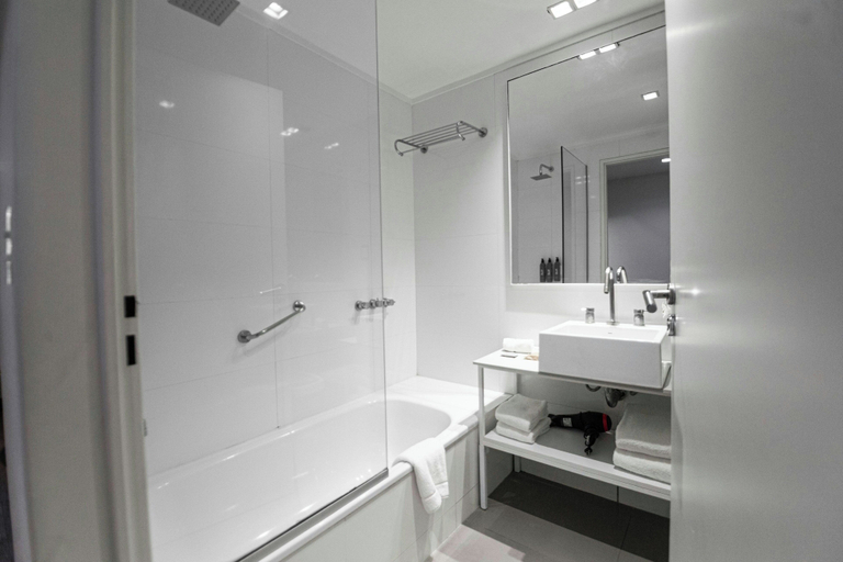 Bathroom 2, City Express Plus By Marriott Buenos Aires Palermo, Distrito Federal