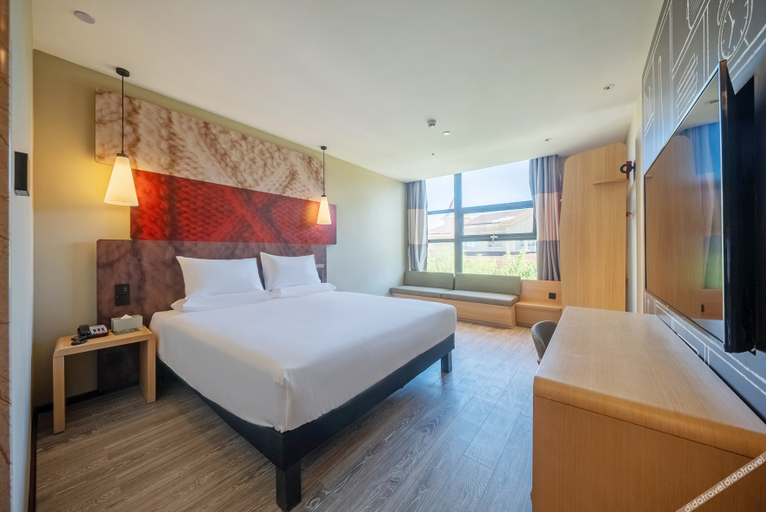 Bedroom 2, Ibis Hotel (Jinchang Guofang Plaza), Jinchang