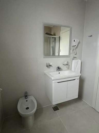 Bathroom 3, Vila Simfonija, Vrnjačka Banja