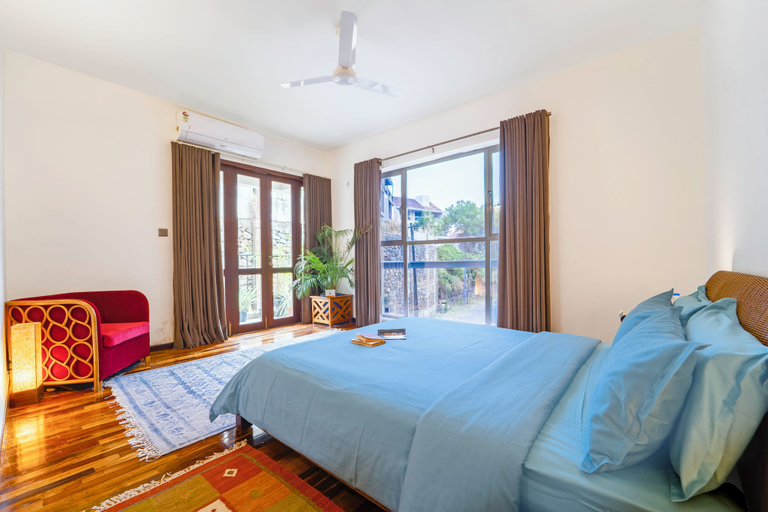 Room 2, Alara by Alaya Stays 4-BHK Apartment, Ernakulam