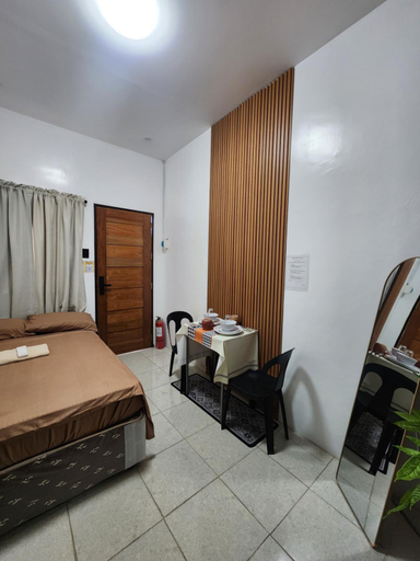 Bedroom 1, Caishen Apartelle The Traveler Accomodation, Silang
