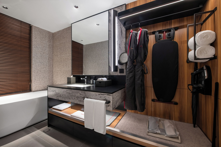 Bathroom 4, IntercityHotel Shenzhen Bay, Shenzhen